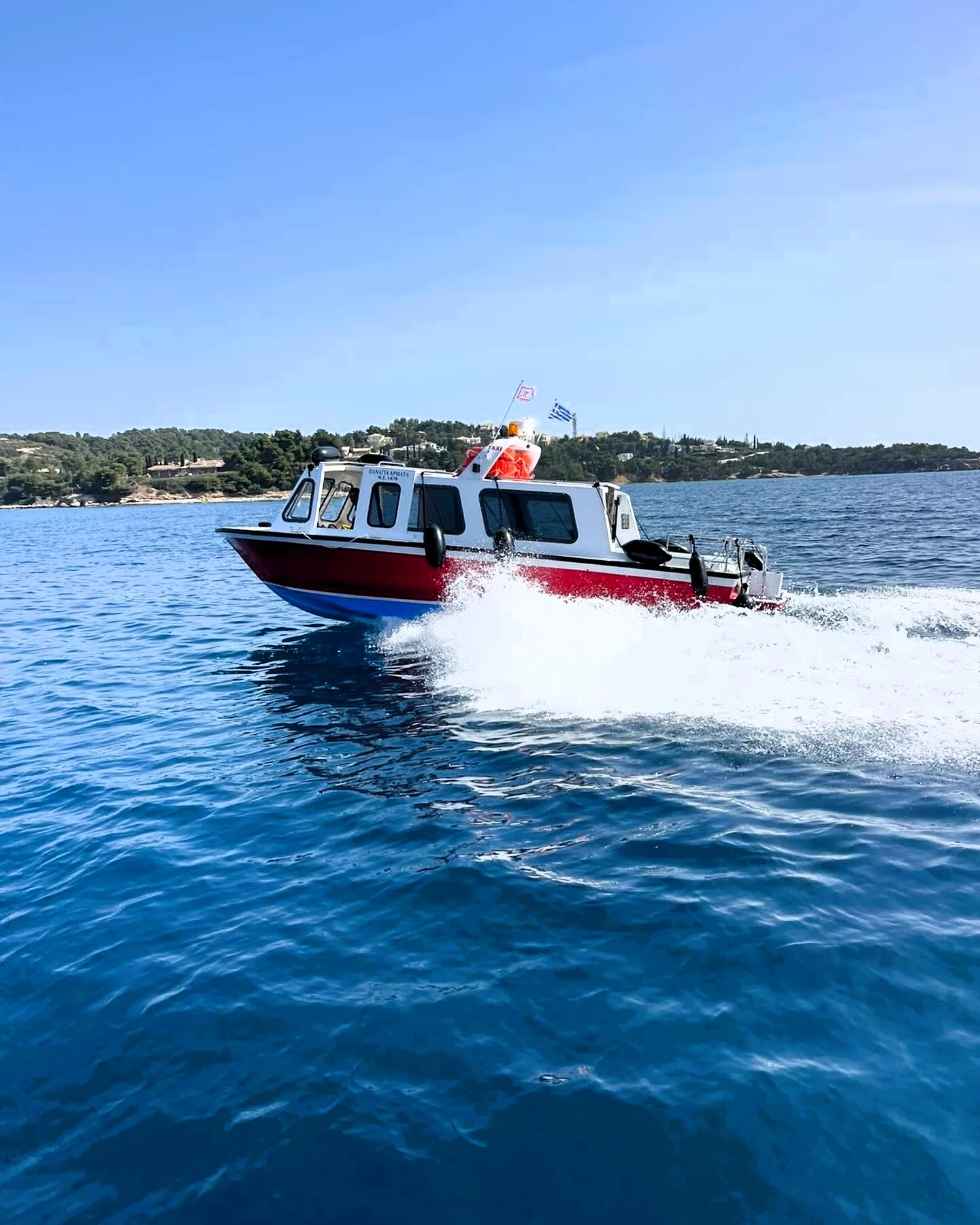 spetses_boat_taxi_04